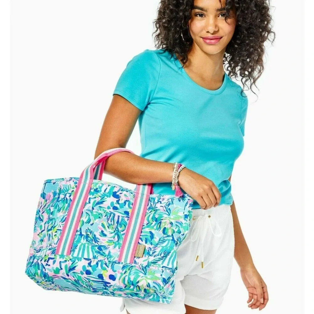 Lilly Pulitzer Blue and Pink Tropical Tote Bag - Picture 2 of 10